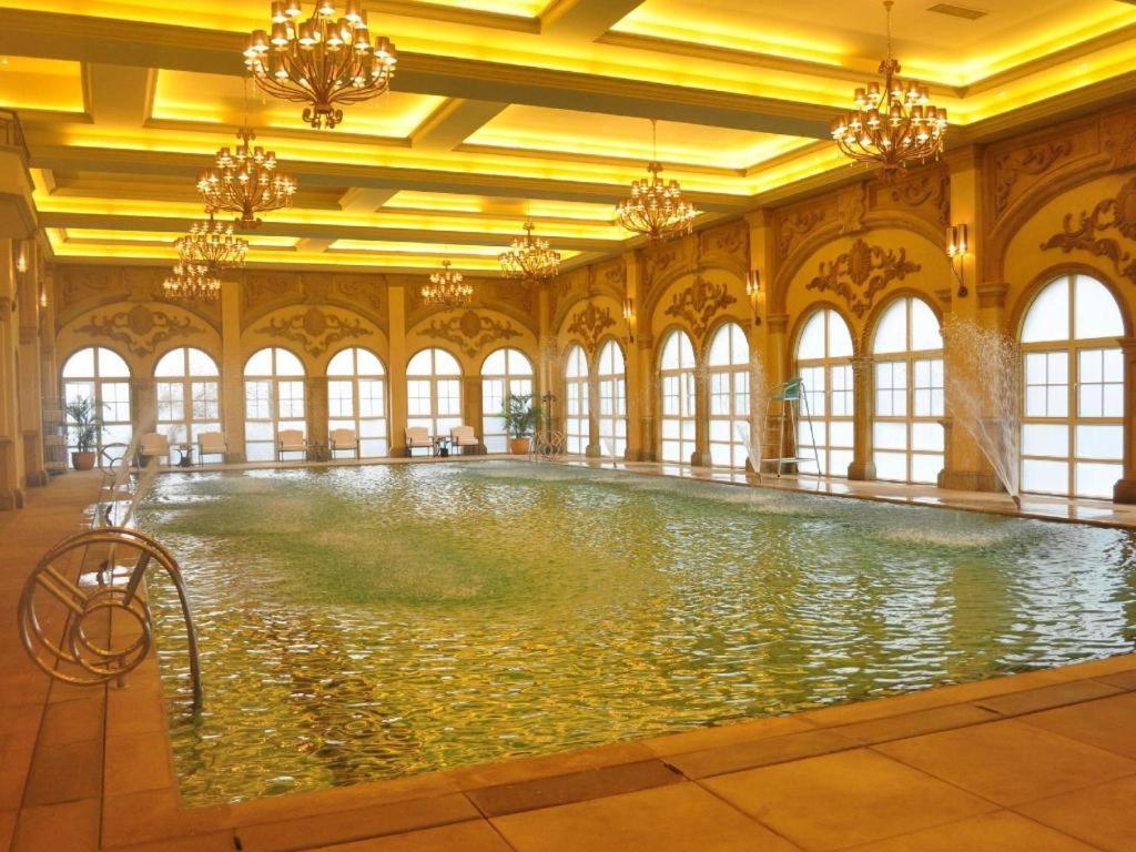 Dragon Lake Princess Hotel Guangzhou Exterior photo