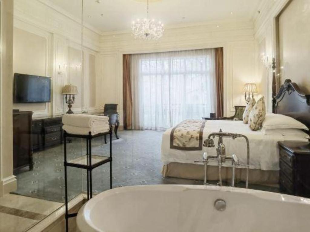 Dragon Lake Princess Hotel Guangzhou Exterior photo