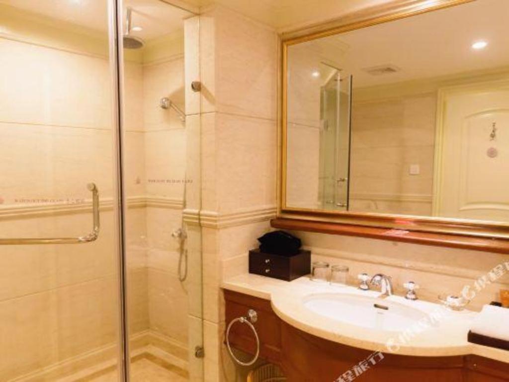Dragon Lake Princess Hotel Guangzhou Exterior photo